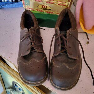 Perfectly Broken In Y2K Doc Dr. Marten Wingtip Brogues Size EU 41 US W10 M9